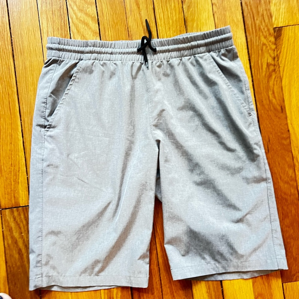 Like New Boys Gray Nautica Shorts size 14/16